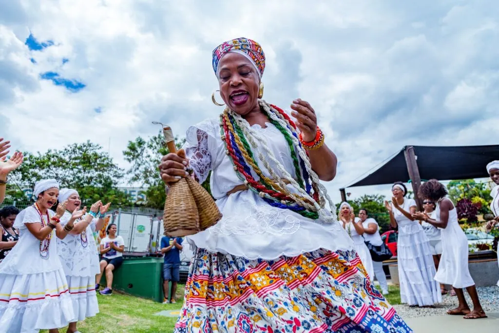 LEI INSTITUI 21 DE MARÇO COMO DIA NACIONAL DE TRADIÇÕES AFRICANAS