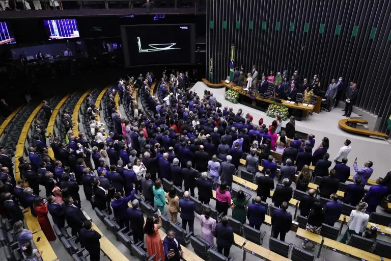 COM 41% DE RENOVAÇÃO, BANCADA PARAIBANA TOMA POSSE NA CÂMARA