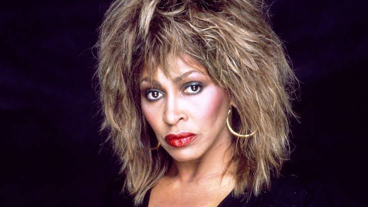 AOS 83 ANOS, MORRE A CANTORA TINA TURNER