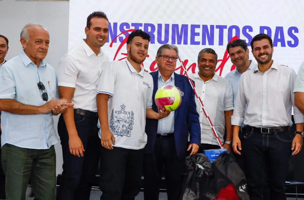 NA PARAÍBA, AUTORIZADO INVESTIMENTOS DE R$ 17,1 MILHÕES PARA FORTALECER O PROTAGONISMO ESTUDANTIL COM AÇÕES NA EDUCAÇÃO E ESPORTE