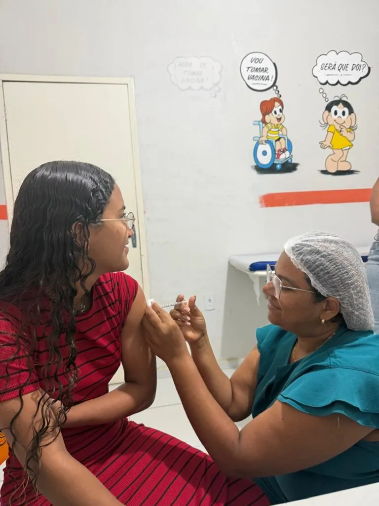 CUITÉ APLICA 325 DOSES EM DIA D DE MULTIVACINAÇÃO